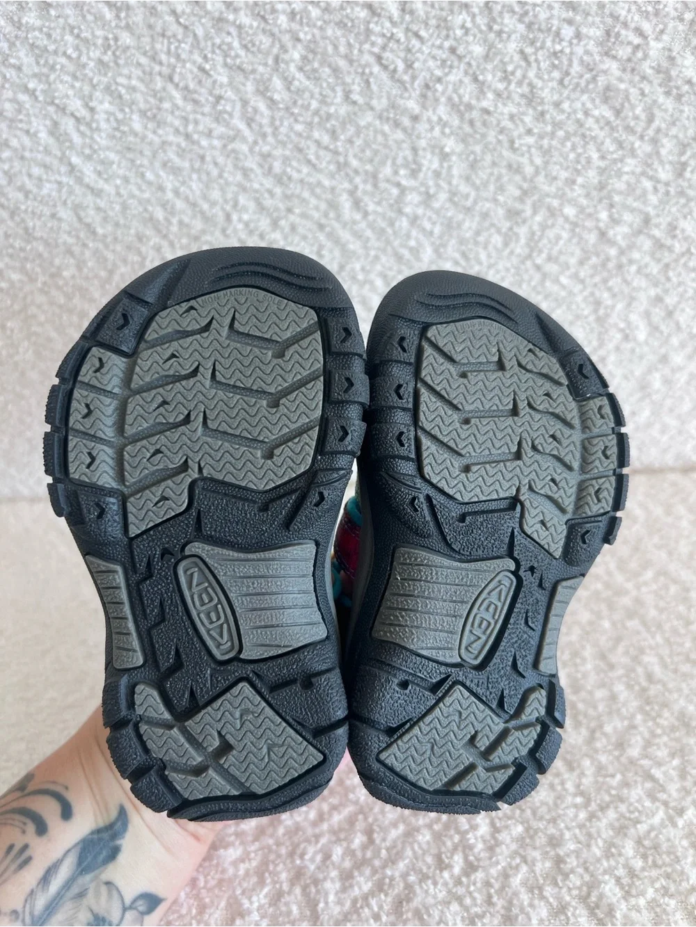 Keen Newport H2 Water‎ Shoes Sandals Kids Unisex Tie Dye Size 8